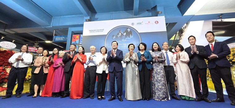 Nguyễn Thị Bình - Trí tuệ, Bản lĩnh và Nhân cách Phụ nữ Việt Nam thời đại Hồ Chí Minh ảnh 1