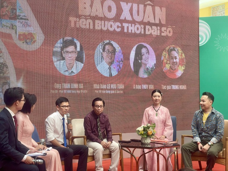 Triển lãm “Báo Xuân tiến bước thời đại số” ảnh 3