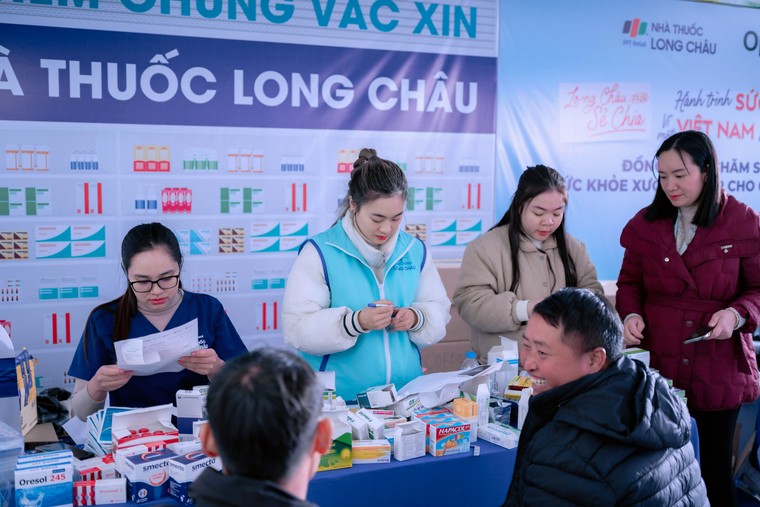 Gieo Xuân ấm từ lòng sẻ chia: Hành trình vì cộng đồng của Long Châu ảnh 1