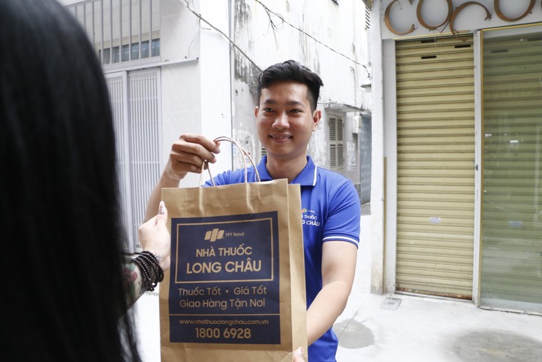 Long Châu chủ động bình ổn không tăng giá, đảm bảo nguồn cung thuốc và sản phẩm y tế thiết yếu ảnh 2