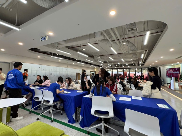 Tiêm chủng Long Châu hợp lực AIA Việt Nam khởi động chuỗi hội thảo sức khỏe ảnh 3