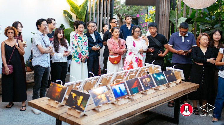 Xem “Nhân dạng gốc” của Lâm Xuân Tùng: ánh sáng và tình người phố thị giao thoa ảnh 2