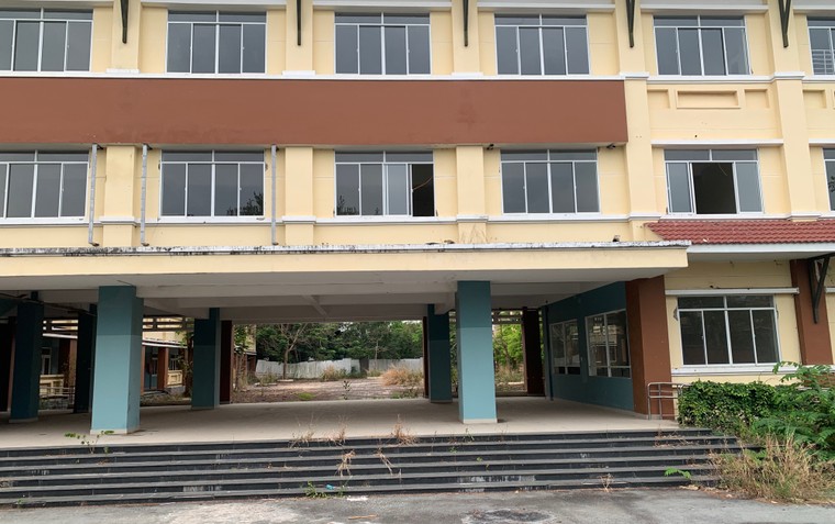 Nhiều ngôi trường trăm tỷ bỏ hoang tại TP.HCM - Bài 2: Trường Giáo dục trẻ em chuyên biệt Q.9 xuống cấp, bỏ trống ảnh 2