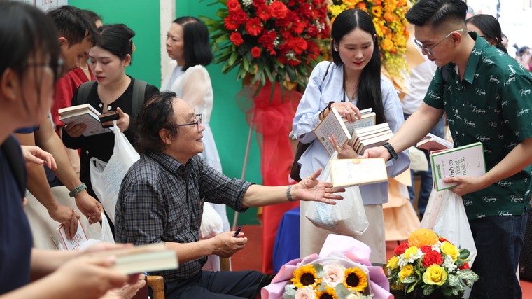 Tiếng Việt lạ mà quen, phong phú và độc đáo ảnh 2