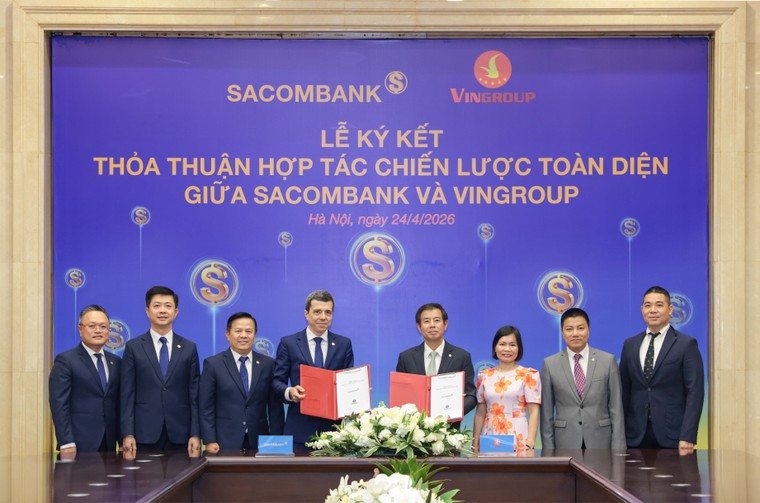 SACOMBANK và Vingroup ký kết hợp tác chiến lược toàn diện ảnh 2