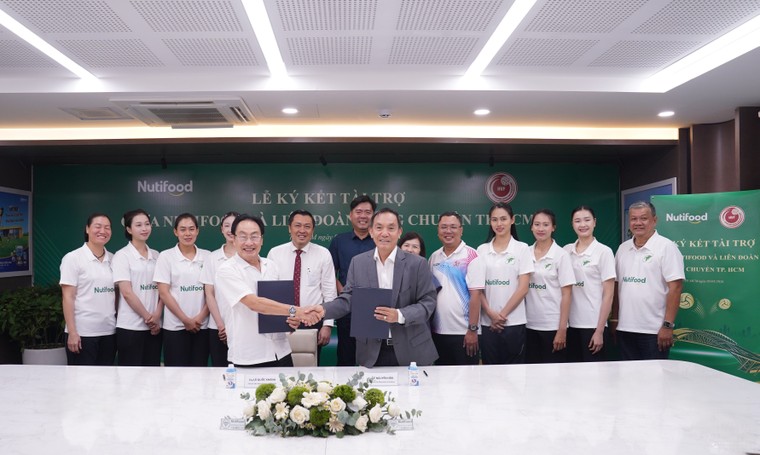 Nutifood tài trợ 9,3 tỷ đồng cho đội tuyển bóng chuyền nữ TP.HCM ảnh 1