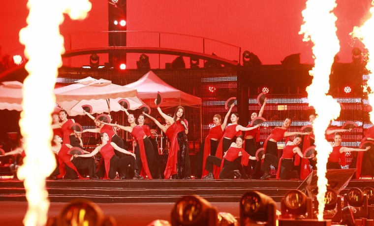 Du lịch concert, tại sao không? ảnh 1