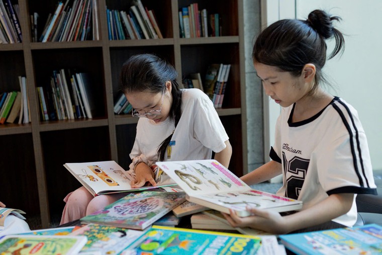 Khuyến đọc tại khu dân cư: Review sách hay - Ẵm ngay giải xịn ảnh 3