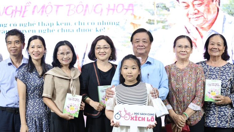 Đọc sách cùng Xích Lô: “Mỗi nghề một bông hoa” ảnh 4