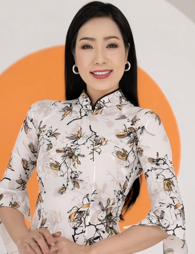Á hậu, NSND Trịnh Kim Chi trở thành Chủ tịch Hội Sân khấu TPHCM ảnh 1
