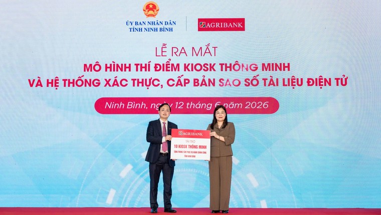 Agribank đồng hành cùng tỉnh Ninh Bình triển khai mô hình Kiosk thông minh: “Cú hích” chuyển đổi số hành chính công ảnh 5