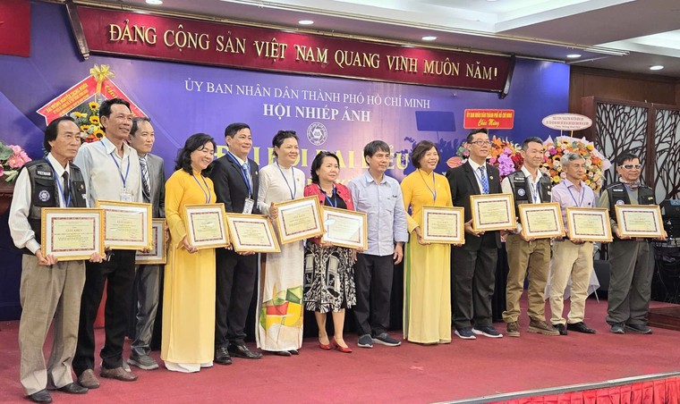 Sẽ xây dựng kho tư liệu ảnh số về TPHCM ảnh 4