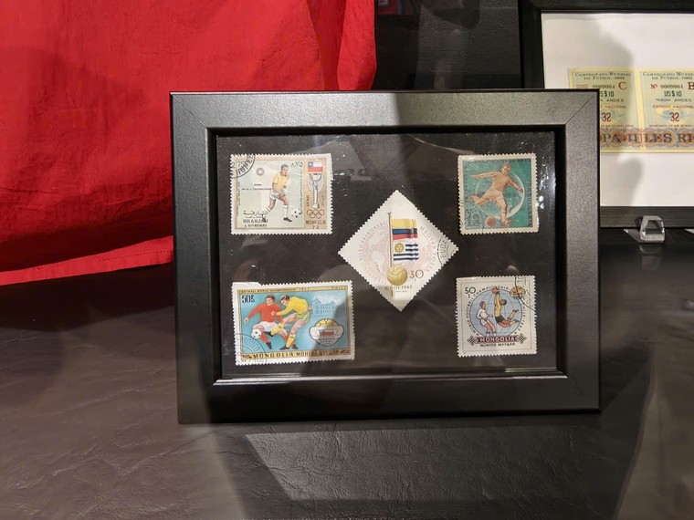 Ngắm áo Pele, Maradona, Messi, Ronaldo ở World Cup ảnh 7