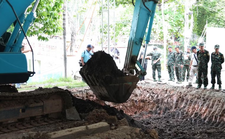 Thêm 13 hài cốt liệt sĩ tại Công viên Lê Thị Riêng được tìm thấy ảnh 1