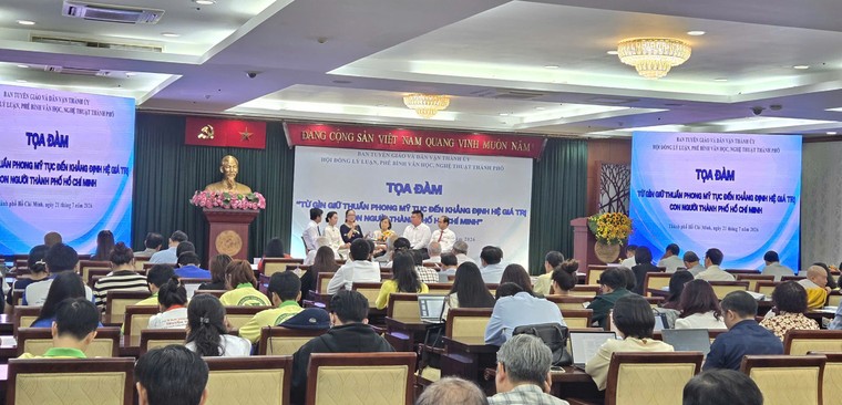 Từ giữ gìn thuần phong mỹ tục đến khẳng định hệ giá trị con người TPHCM ảnh 2