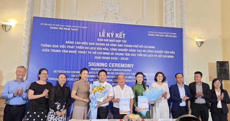 TPHCM: nghệ thuật và du lịch “bắt tay” nhau cùng quảng bá hình ảnh ảnh 2