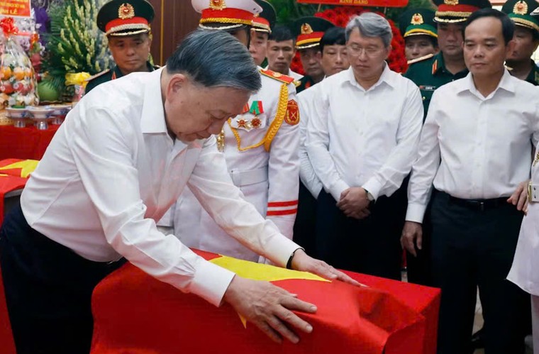 Điểm lại một số hoạt động đền ơn đáp nghĩa các gia đình thương binh, liệt sĩ tại TPHCM ảnh 1