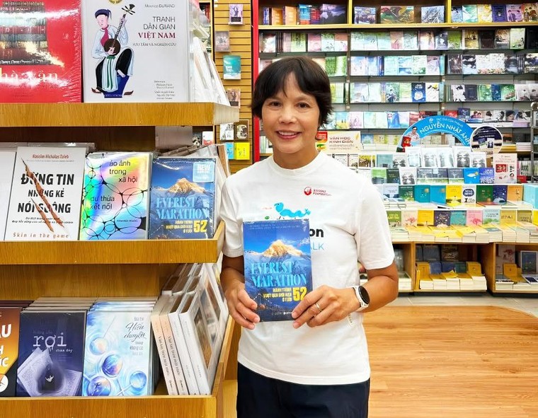 “Everest Marathon”: Chuyện người phụ nữ Việt “một lần dám sống hết mình” ảnh 1