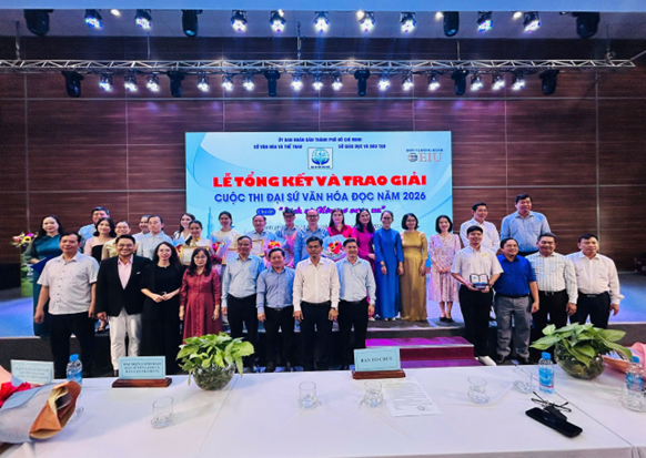 Danh hiệu Đại sứ Văn hóa đọc TPHCM năm 2026 được trao cho 3 học sinh ảnh 4