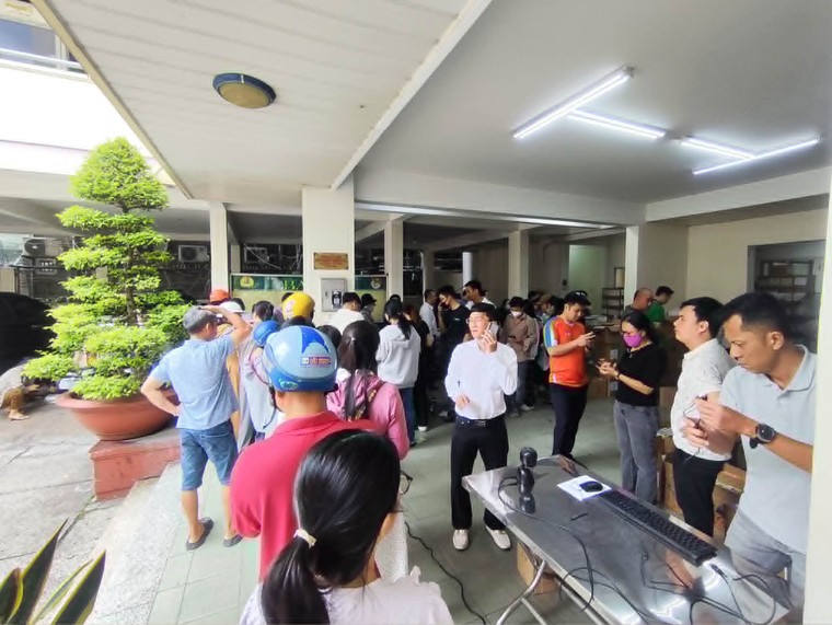 Sách giáo khoa khan hiếm do độc quyền? ảnh 2