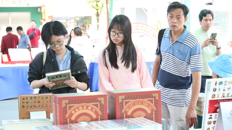 6 tháng đầu năm 2026, ngành xuất bản phát hành đạt gần 3.000 tỷ đồng ảnh 3
