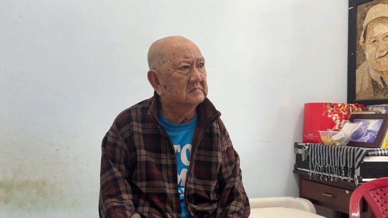 “Ông ngoại” Mạc Can đùa đùa, thật thật ảnh 9
