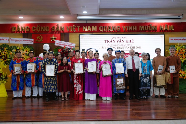 Miễn vé xem chương trình “Di sản từ trái tim” và giới thiệu Giải thưởng Trần Văn Khê ảnh 2
