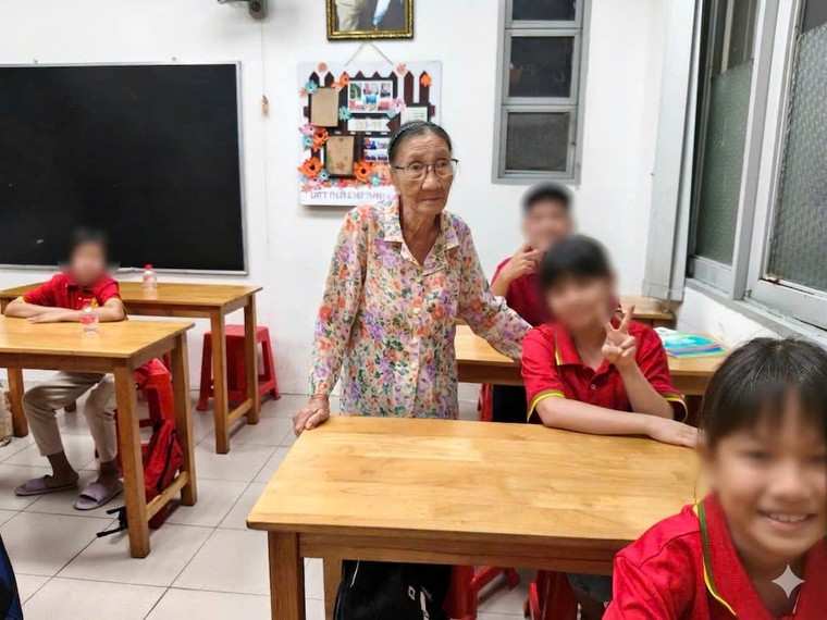 Lớp học đặc biệt của cô Ba ảnh 2