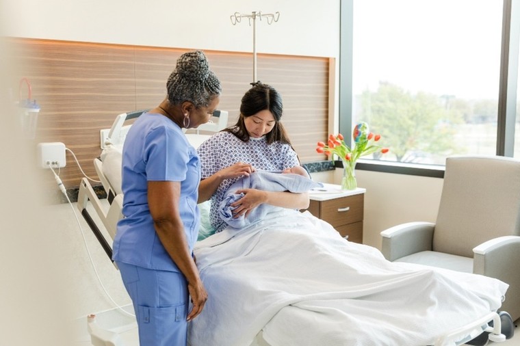 VitaDairy đồng hành cùng ngành y tế chăm sóc mẹ từ sự thấu hiểu ảnh 1
