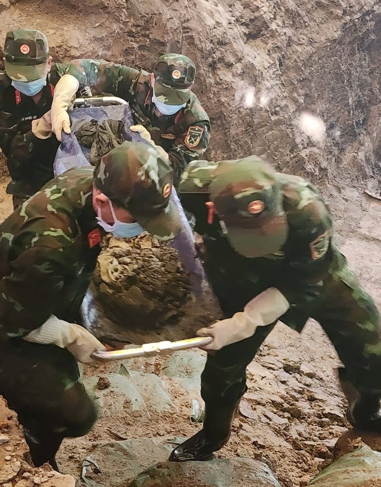 Công viên Lê Thị Riêng: Từ những nhát cuốc đầu tiên đến lễ truy điệu, tiễn đưa các liệt sĩ ảnh 5