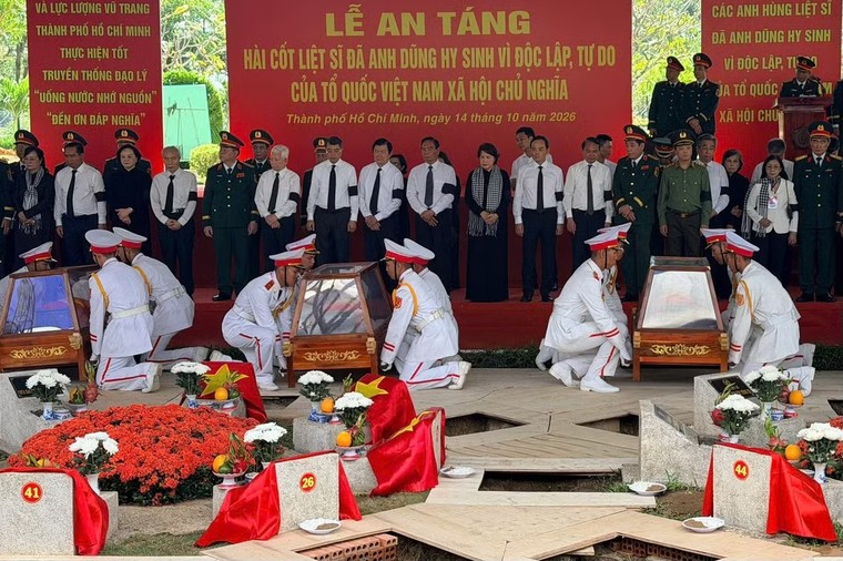 Công viên Lê Thị Riêng: Từ những nhát cuốc đầu tiên đến lễ truy điệu, tiễn đưa các liệt sĩ ảnh 11