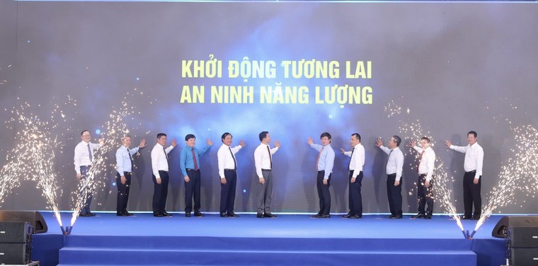 Khởi công - phát động thi đua dự án Nhà máy nhiệt điện LNG Quảng Trạch II ảnh 1