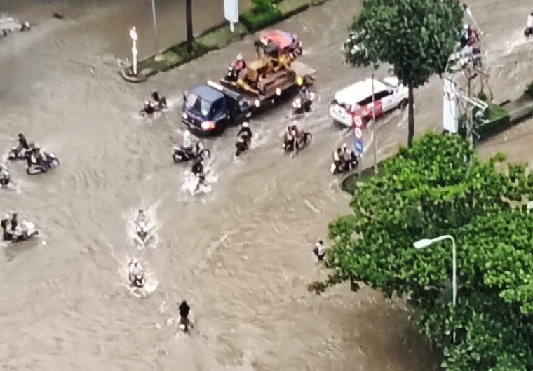 Người dân đề xuất điều chỉnh giờ học, giờ làm theo lịch triều cường ảnh 4