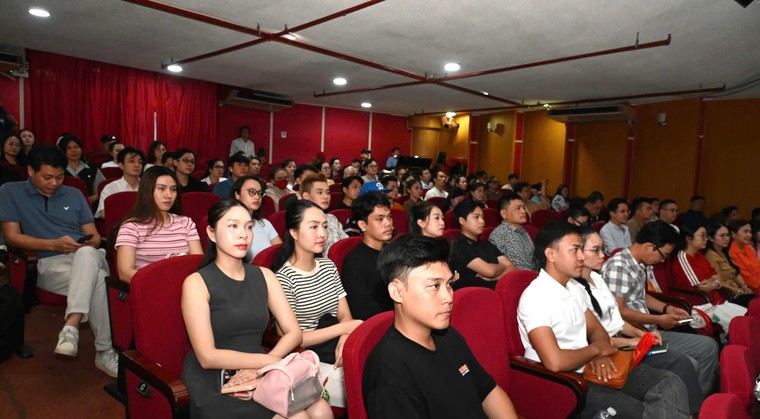 TPHCM: văn nghệ sĩ học phương pháp truyền thụ nghệ thuật trong học đường ảnh 1