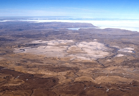 Hố thiên thạch nằm trên “Đảo Sao Hoả” có tên là gì?