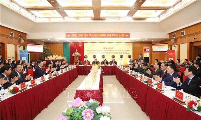 Ra mắt cuốn sách của Tổng Bí thư về phòng, chống tham nhũng, tiêu cực ảnh 2