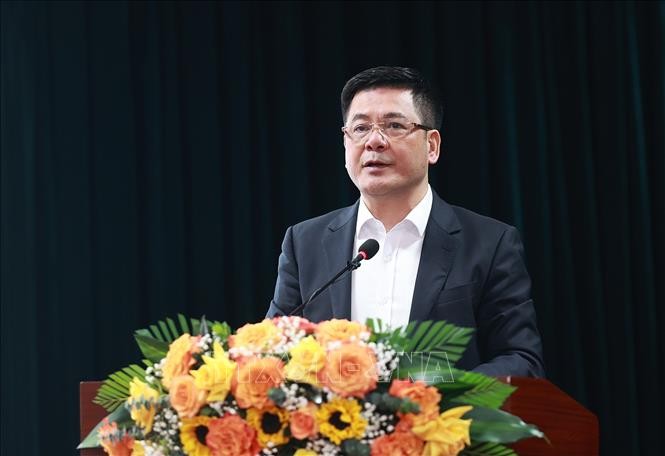 Thủ tướng: Ngành Công Thương phải hướng đến đa dạng hóa chuỗi cung ứng ảnh 3