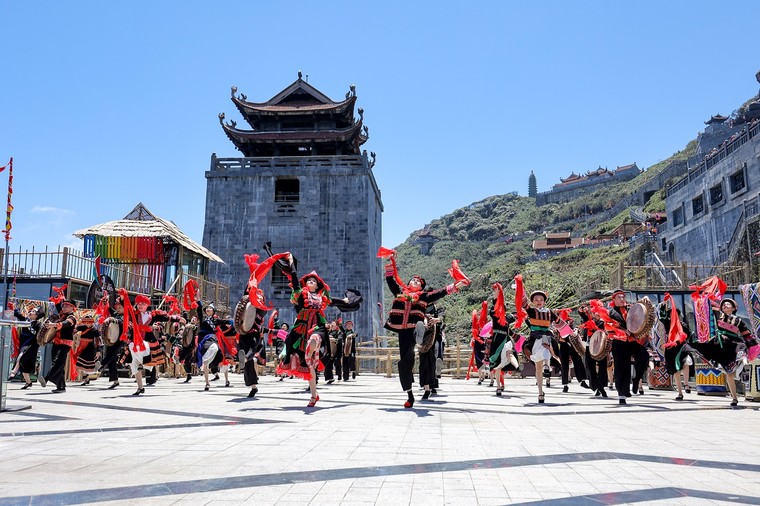 Sa Pa - xứ sương mù tỉnh giấc ảnh 3