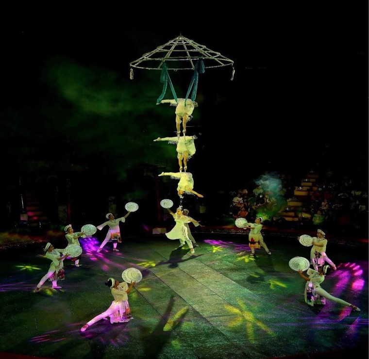 Chương trình 'Những cánh hồng bay' - tôn vinh các nữ nghệ sỹ xiếc ảnh 1