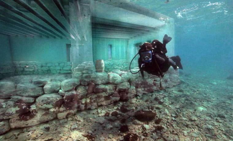 Thành phố này được phát hiện vào năm bao nhiêu?