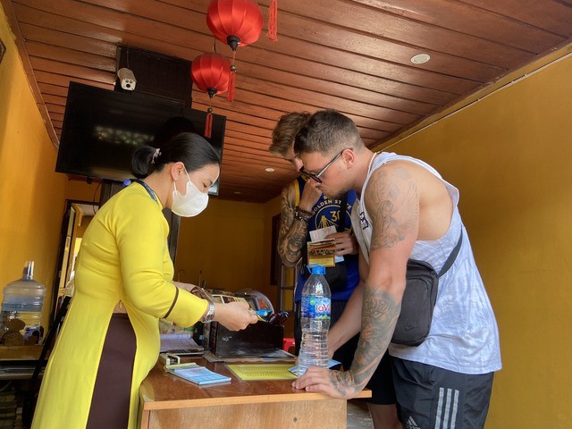 Nhiều ý kiến xung quanh phương án thu vé tham quan khu phố cổ Hội An ảnh 1