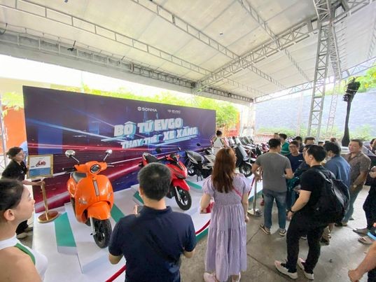 Tập đoàn Sơn Hà ra mắt bốn mẫu xe điện 2 bánh mang tên 'Bộ tứ thay thế xe xăng' ảnh 4