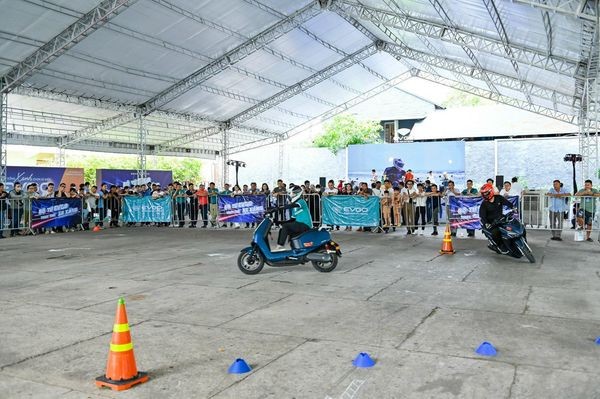 Tập đoàn Sơn Hà ra mắt bốn mẫu xe điện 2 bánh mang tên 'Bộ tứ thay thế xe xăng' ảnh 5