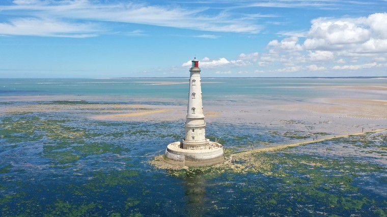 Ngọn hải đăng này nằm ở quốc gia nào?