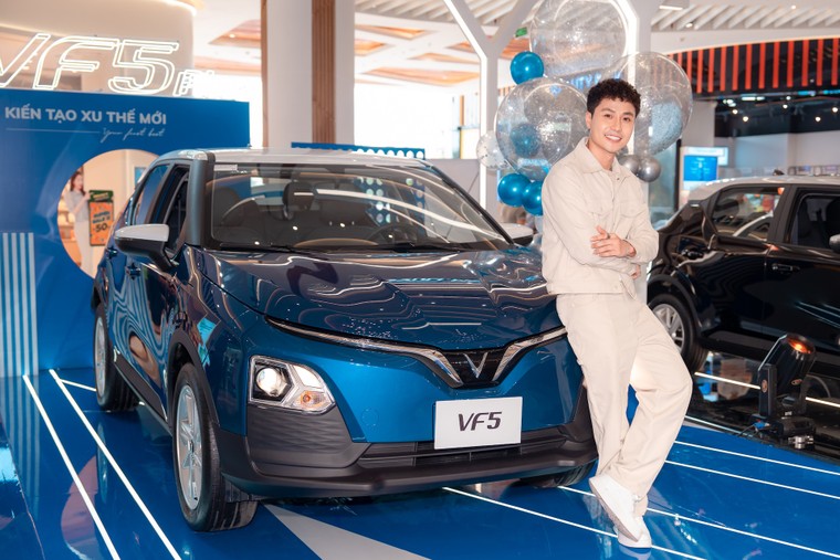 Tự tin khoe cá tính với bộ sưu tập sắc màu nổi bật của VF 5 Plus ảnh 2