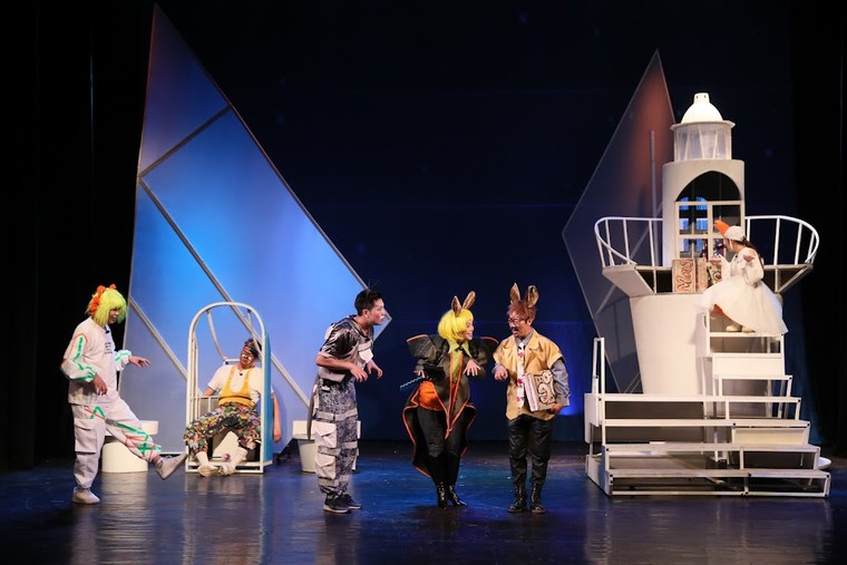 Giá trị nhân văn từ vở kịch 'Chú mèo dạy hải âu bay' ảnh 1