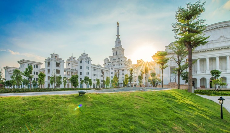 Giáo sư Đại học Cornell: 'Tôi bất ngờ vì sự phát triển nhanh chóng của VinUni' ảnh 1