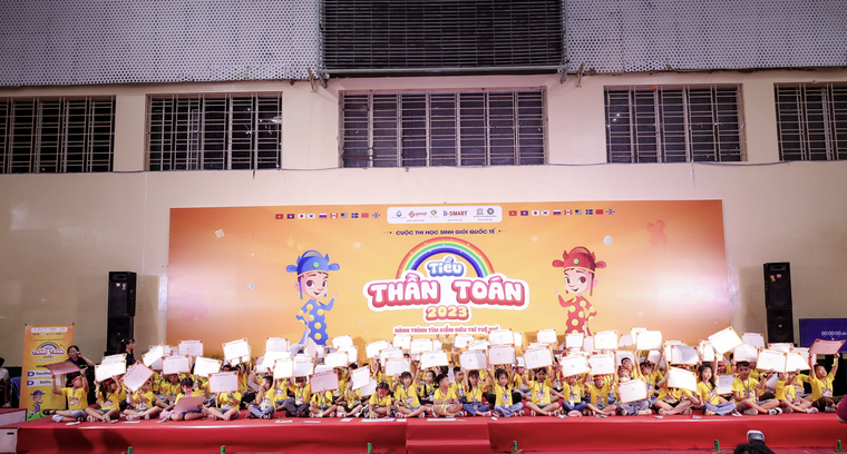 Hàng nghìn 'Tiểu thần toán' tham dự Chung kết Học sinh giỏi - Toán tư duy B-Smart khu vực phía Nam ảnh 3
