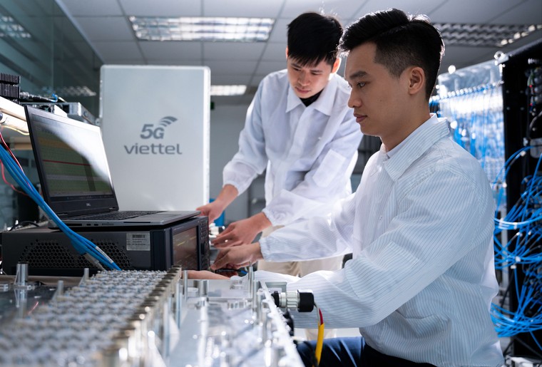 Viettel và Qualcomm triển khai thành công khối vô tuyến trạm thu phát sóng 5G trên mạng lưới ảnh 1