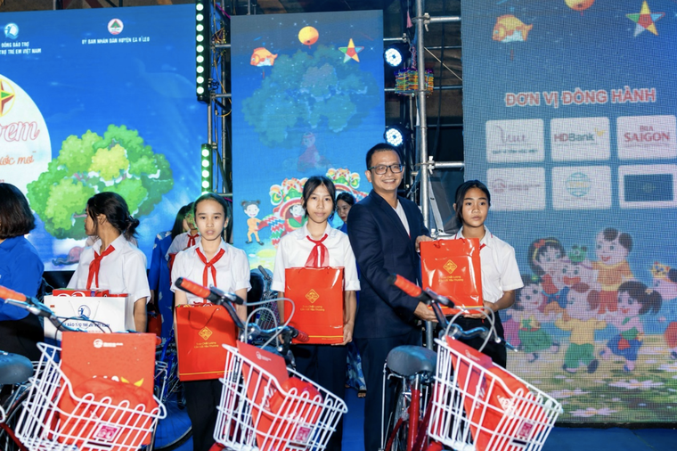 AIA Việt Nam nhận giải thưởng trách nhiệm xã hội của doanh nghiệp năm 2023 ảnh 2